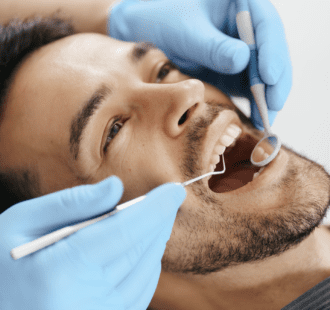 La demineralizzazione dei denti: una guida semplice